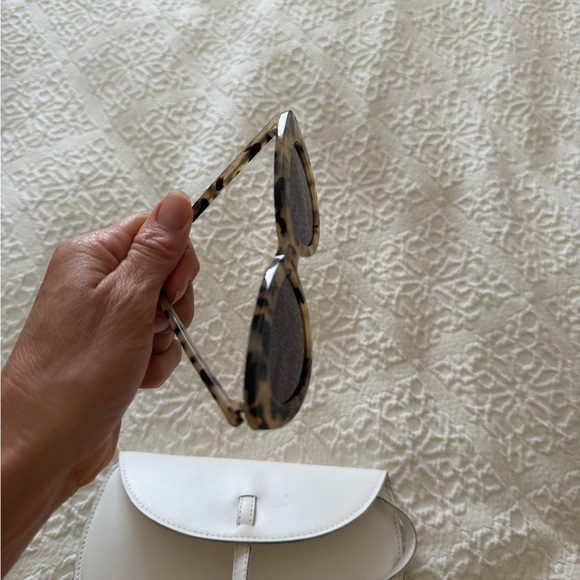 LUV LOU DAPHNE SUNGLASSES main image 6
